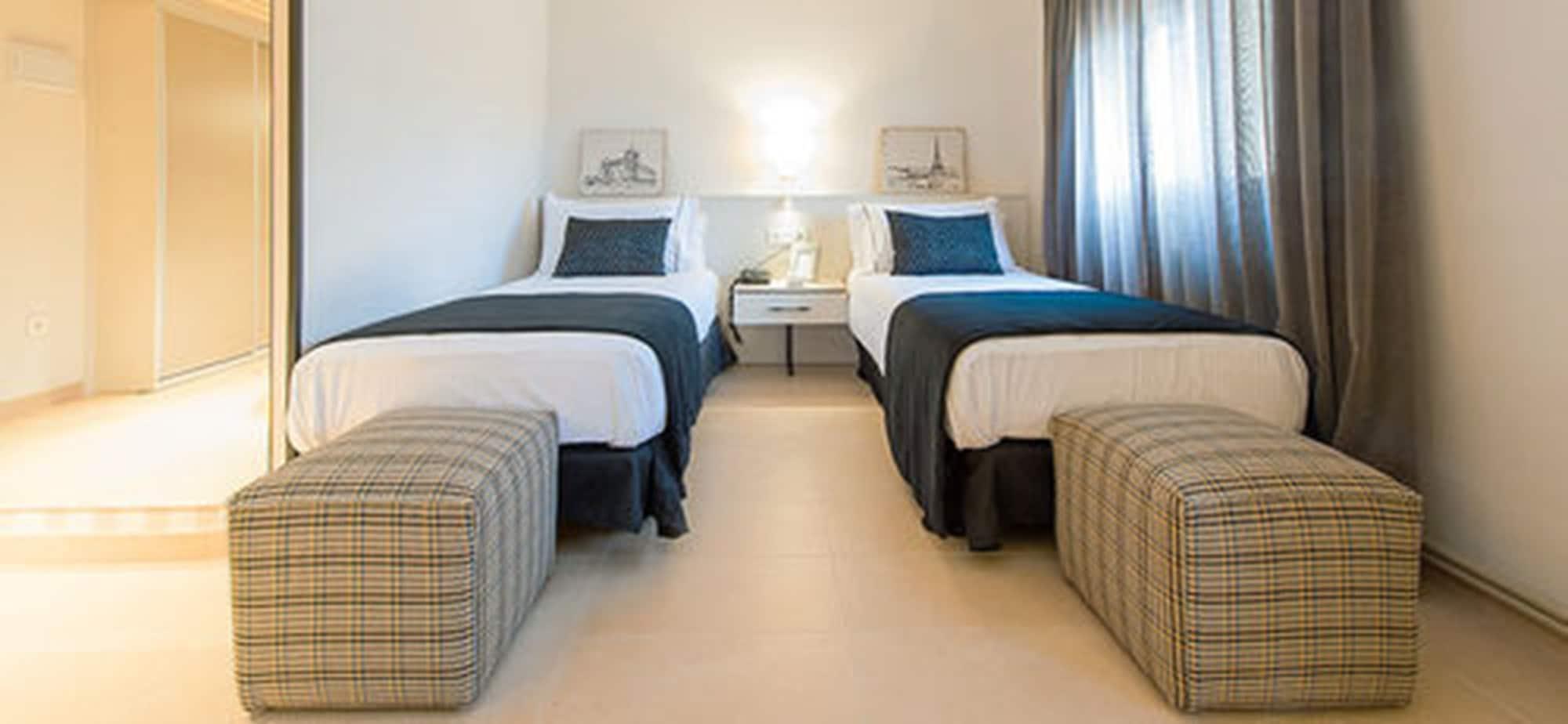 New Hotel Colon Mataro Luaran gambar