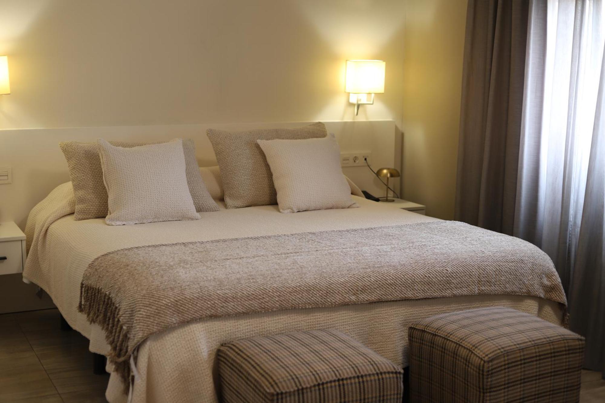 New Hotel Colon Mataro Luaran gambar