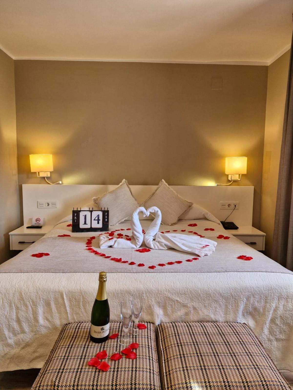 New Hotel Colon Mataro Luaran gambar