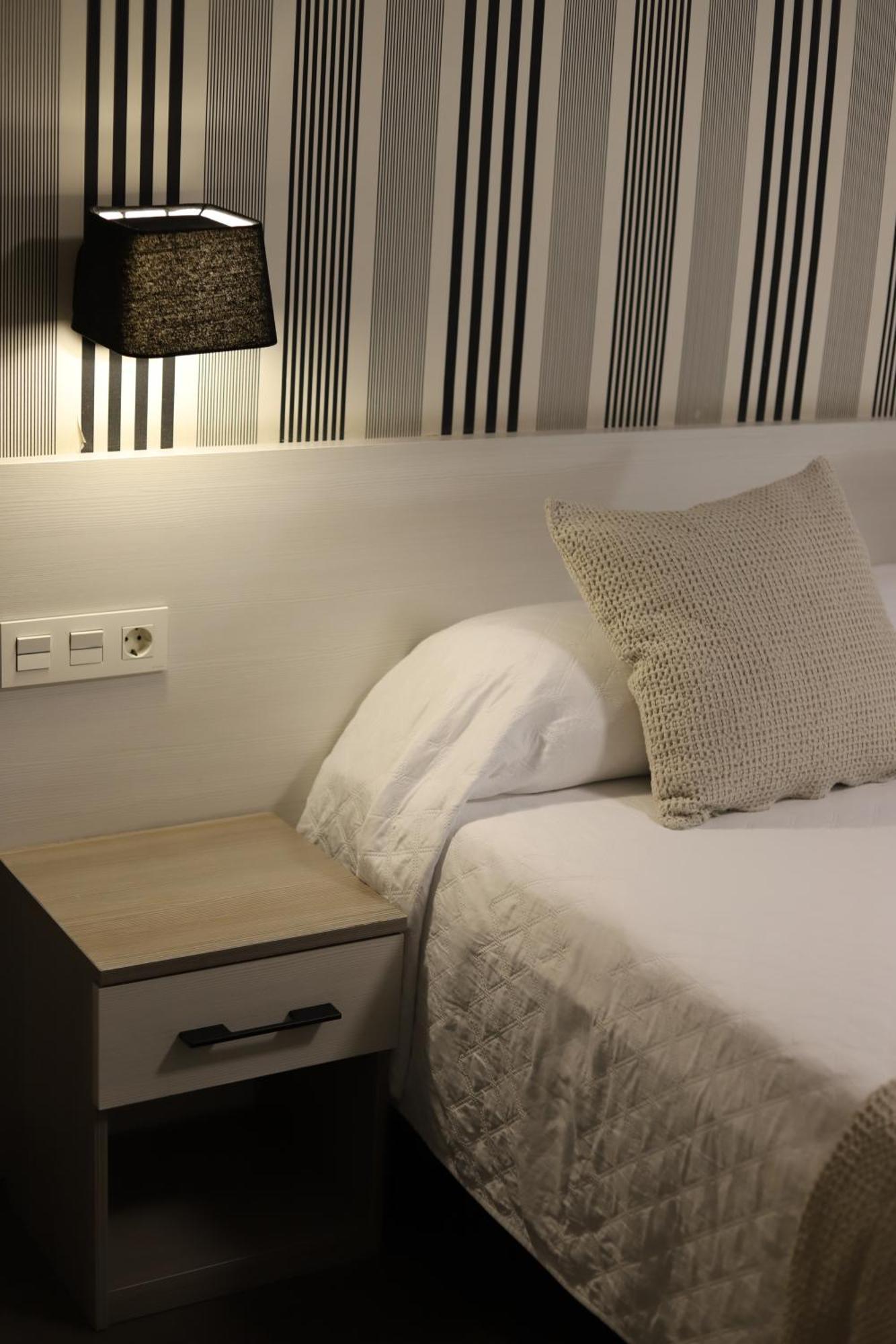 New Hotel Colon Mataro Luaran gambar